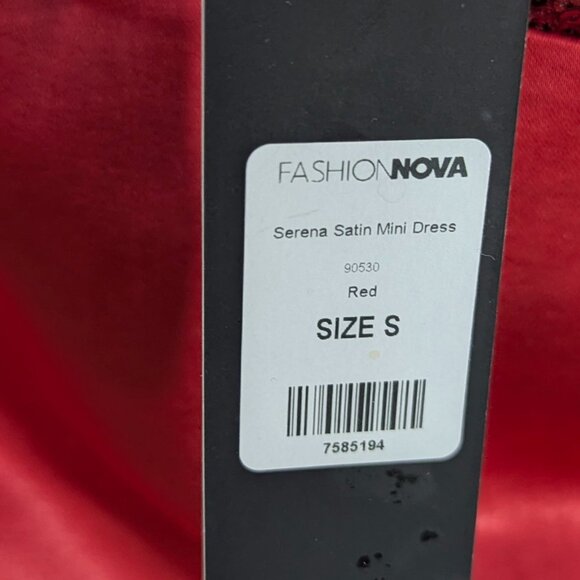 Fashion Nova NWT but *Imperfect Size Small Red Serena Satin Mini Dress - Picture 3 of 16
